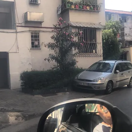 Apartment Chill Inn, In 2 Bedroom Flat Tirana