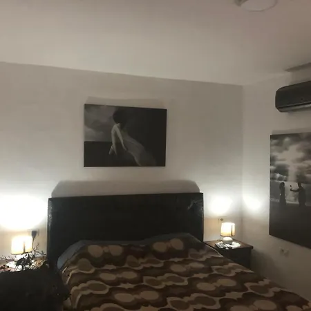 Apartment Chill Inn, In 2 Bedroom Flat *