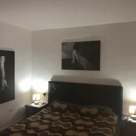 Chill Inn, In 2 Bedroom Flat Apartment *