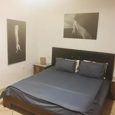 Chill Inn, In 2 Bedroom Flat * Tirana