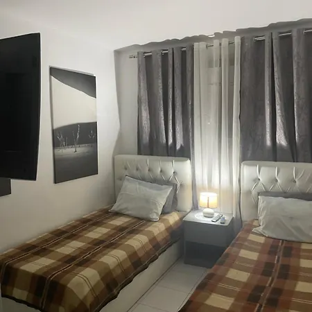 Appartement Entire Flat For You, In Center